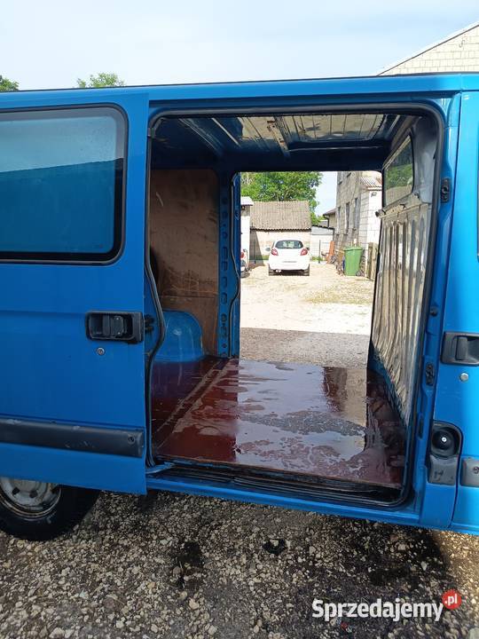 Sprzedam busa Reno master 28 Wygoda