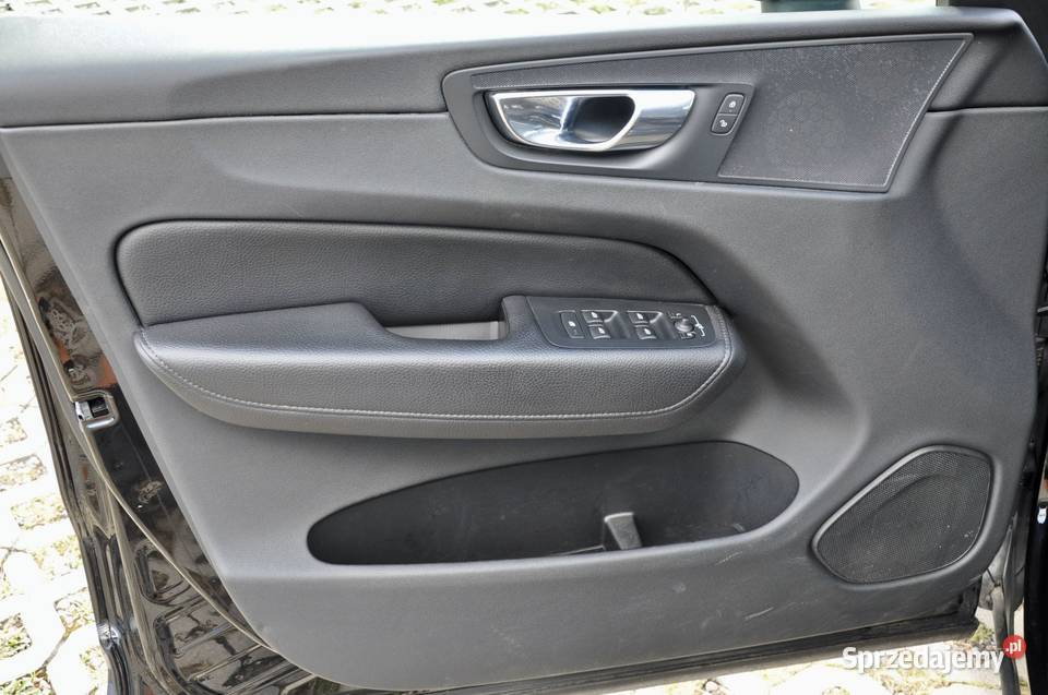 Volvo XC 60 20D MOMENTUM 20d 150 2018r FV 23 zachodniopomorskie Goleniów