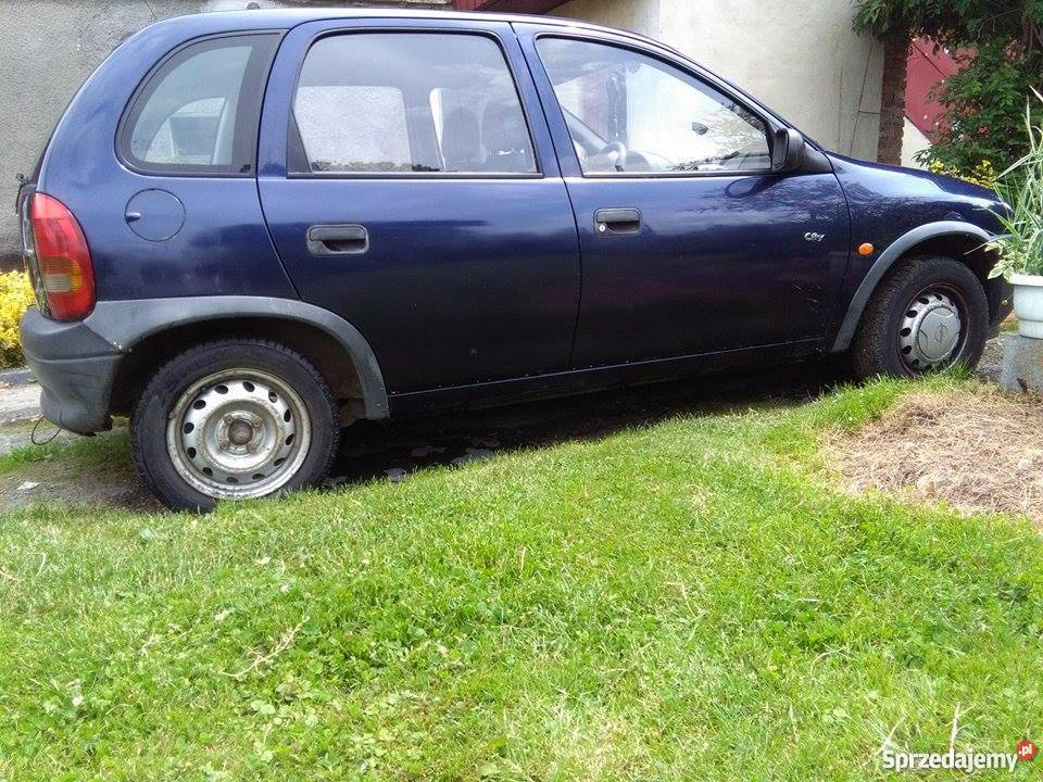 Opel Corsa b poduszka powietrzna dolnośląskie Świdnica sprzedam