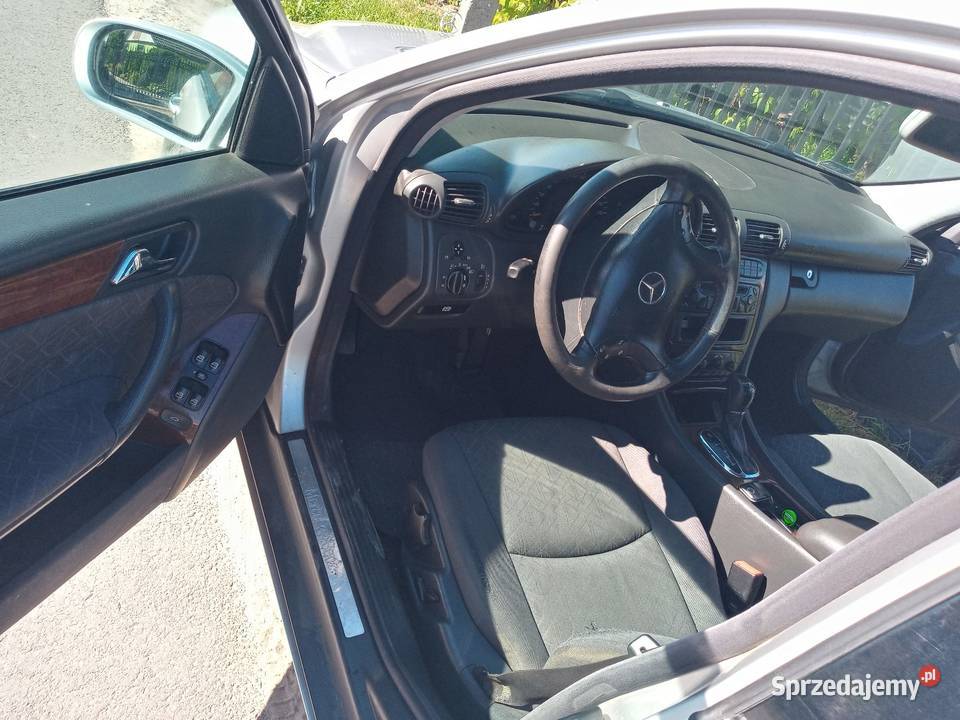 Mercedes c200 18 170 srebrny lubelskie Serokomla