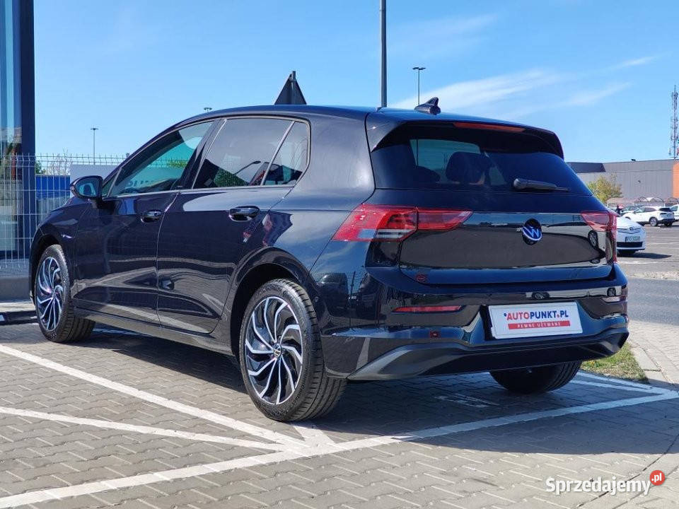 Volkswagen Golf 2023r niski przebieg 1 wł salon manualna Poznań