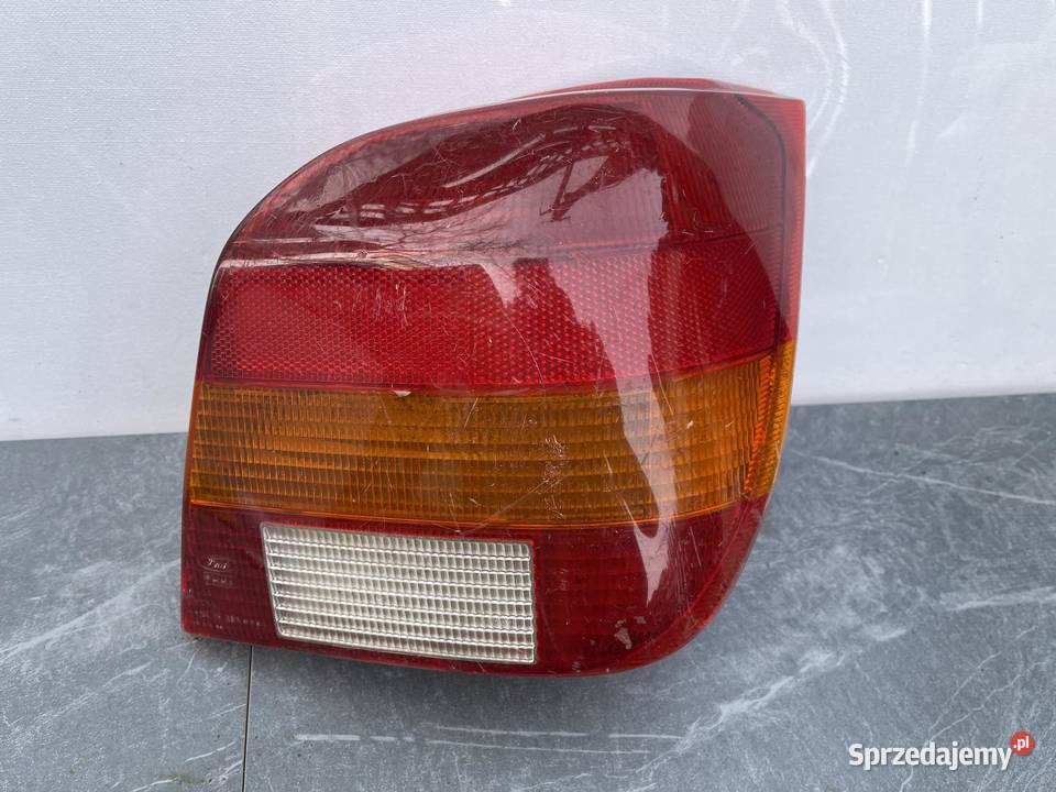 FORD FIESTA MK3 PRAWA LAMPA TYŁ Ostroróg