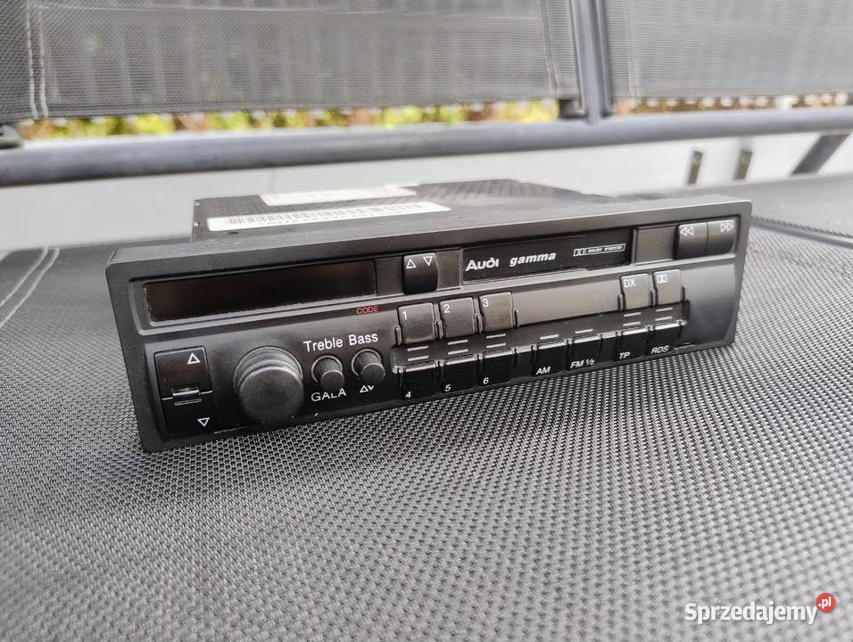 Radio Audi Gamma CC 22 Grundig 8L0035186 Ładne Dębica sprzedam