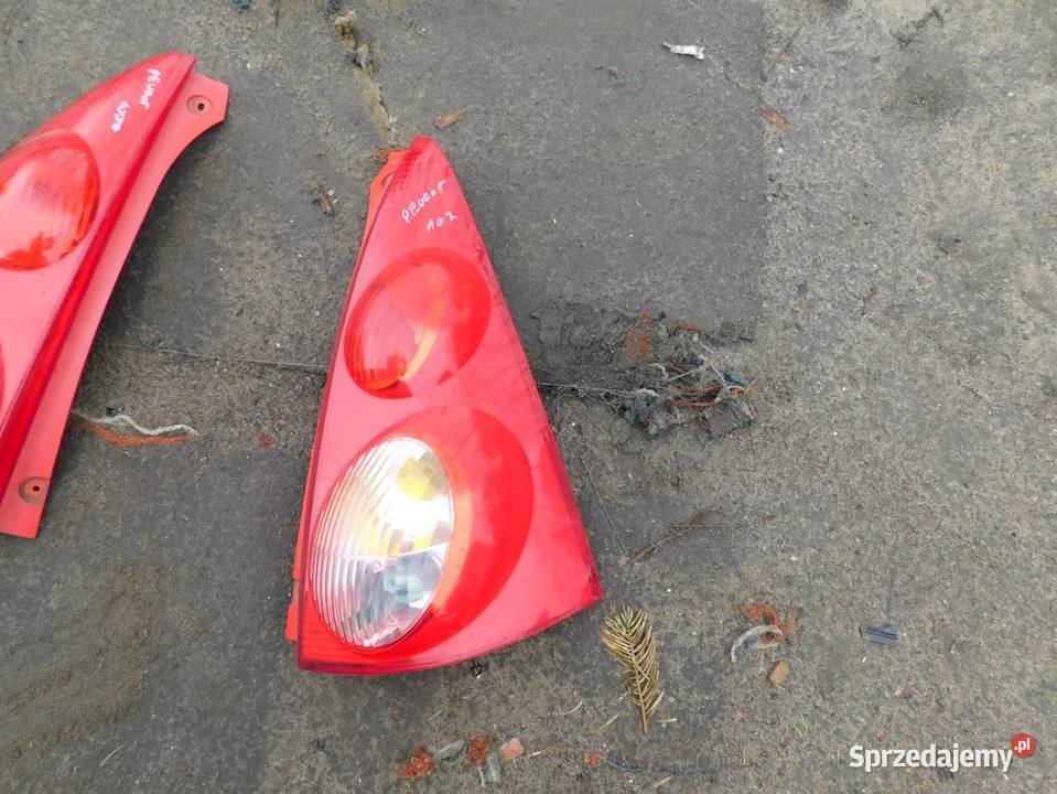 peugeot 107 lampa prawa WYSYŁKA osobowe śląskie Żory