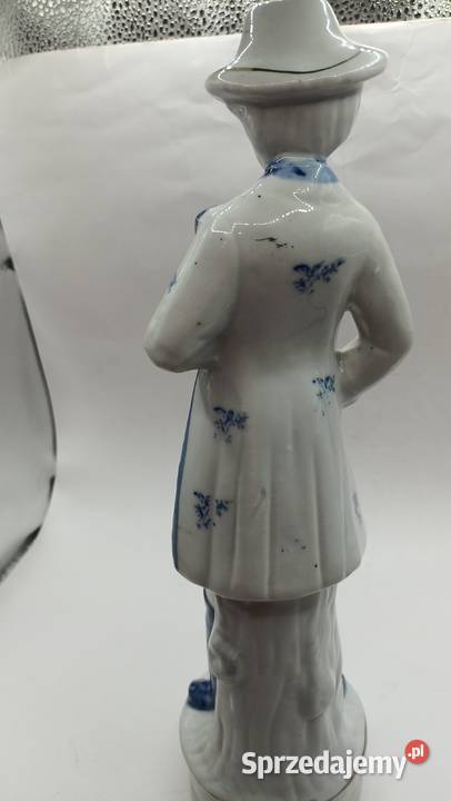 Figurka porcelanowa mężczyzna z lutnią Zamość