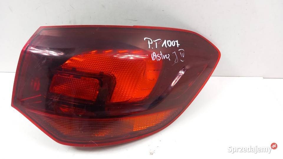 OPEL ASTRA J KOMBI LAMPA TYŁ PRAWA Światła stop Zbierkowo
