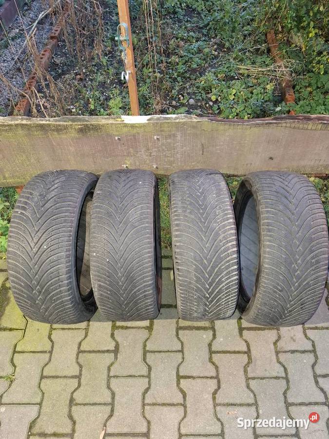 Opony BF GOODRICH 22550 R17 zimowe