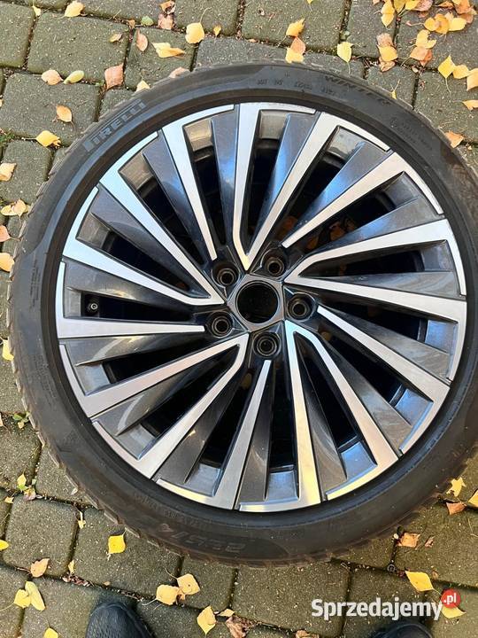 SKODA SUPERB IV 4 BELATRIX 5x112 8Jx18H2 ET44 Lubin