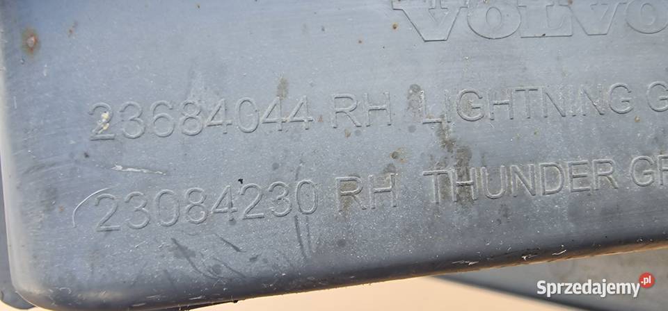 VOLVO FH4 FH5 OBUDOWA WNĘKA STOPNIA DOLNEGO Bieleń
