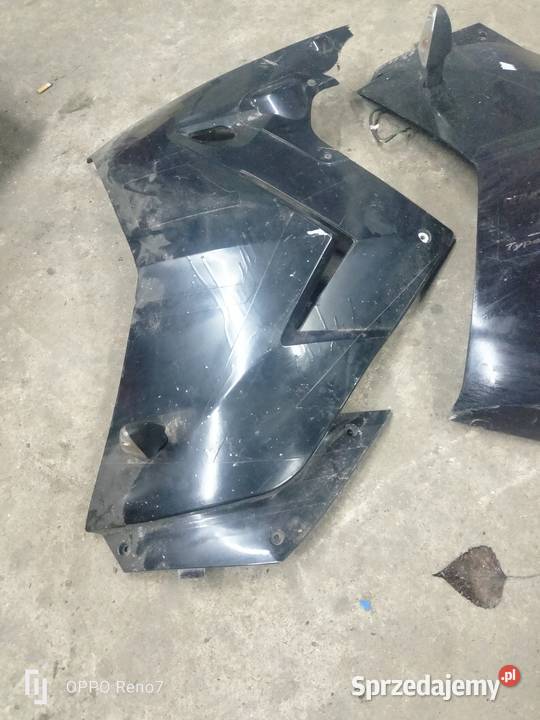 Daelim Roadwin 125 plastiki boczne owiewki Łubno