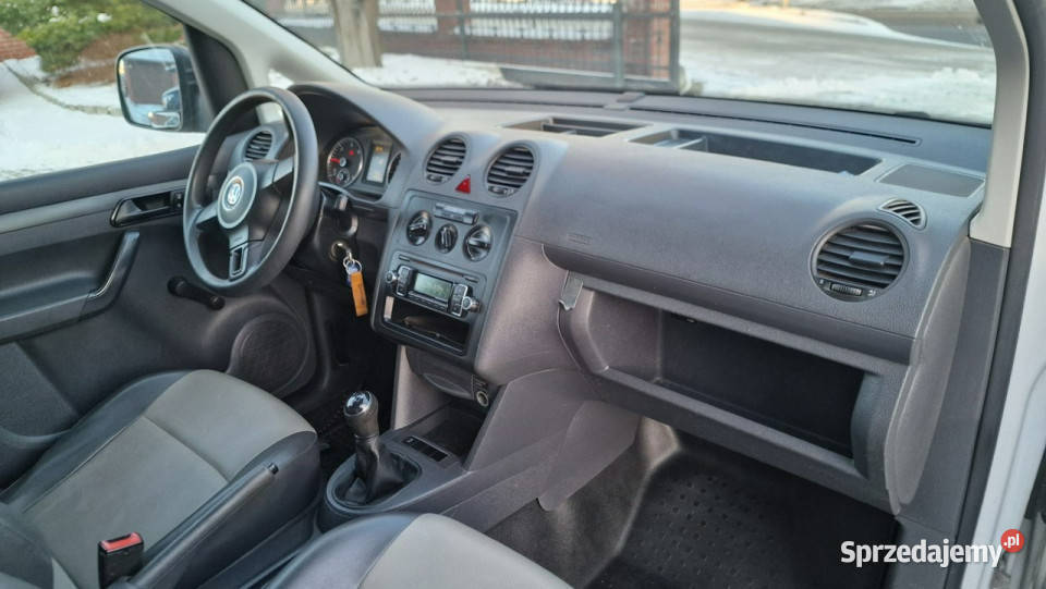 Volkswagen Caddy 123 CADDY 16 TDI Hak 102 pełny VAT Głogówek