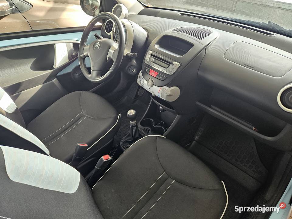 Citroen C1 1 0benz 2013 ciekawy kolor światła do jazdy dziennej Mogilno