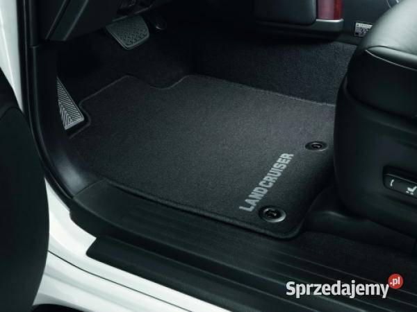 TOYOTA Land Cruiser Oryginalne dywaniki welurowe Kąty Wrocławskie sprzedam
