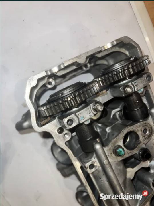 Głowica tył kompletna Honda Vfr 800 Rc 46 Ostrzeszów