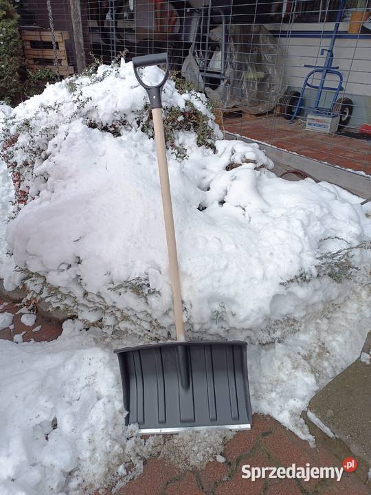 Łopata do śniegu czarna VERKATTO 132 mocna Wieluń