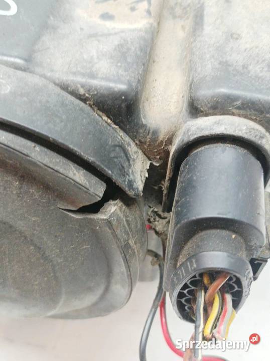 LAMPA PRZÓD LEWA Skoda Superb II 20082015