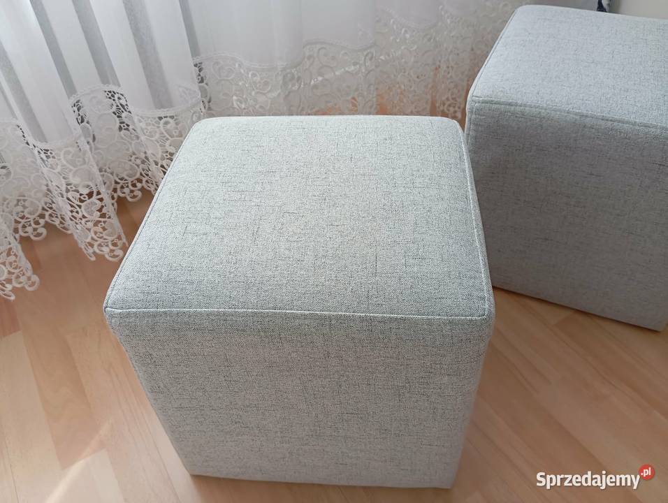 Pufy prawie nowe w kolorze jasnego popielu Pufy i podnóżki Bytom