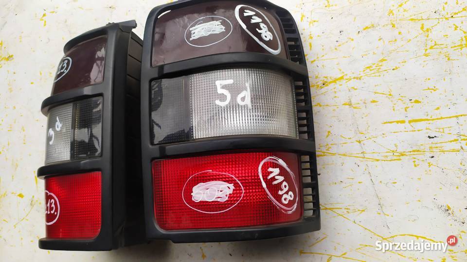 Mitsubishi pajero 1997 1999 5d lampa tył lewa dolnośląskie Wrocław