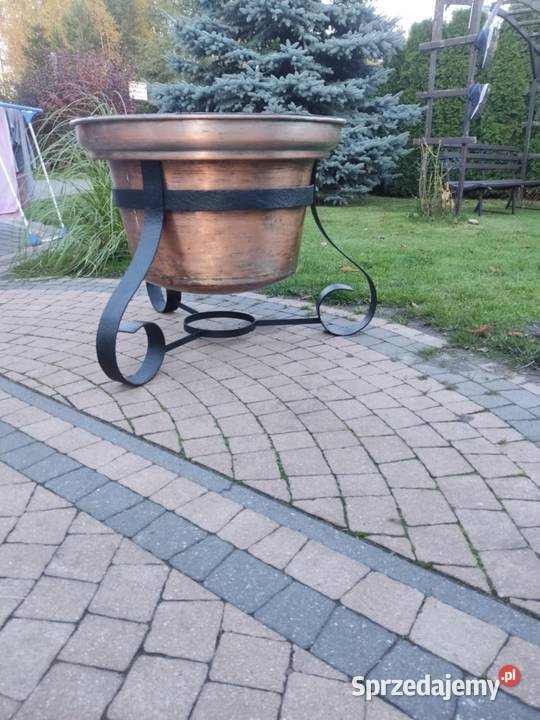 Wazon ogrodowy miedziany