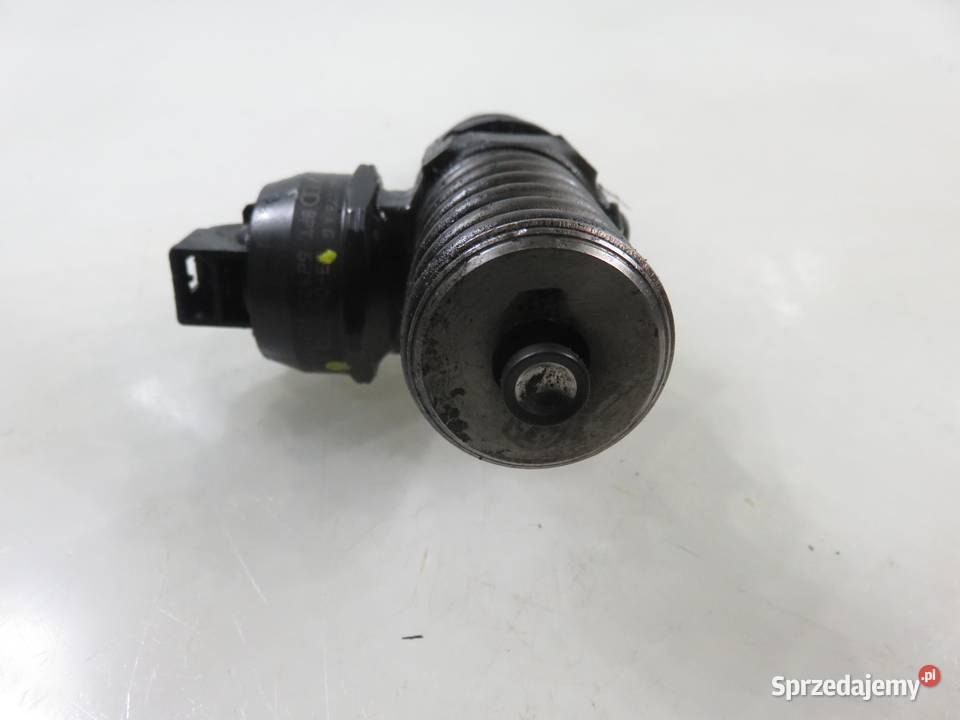 POMPOWTRYSKIWACZ VW GOLF PLUS 19 TDI 038130073AG