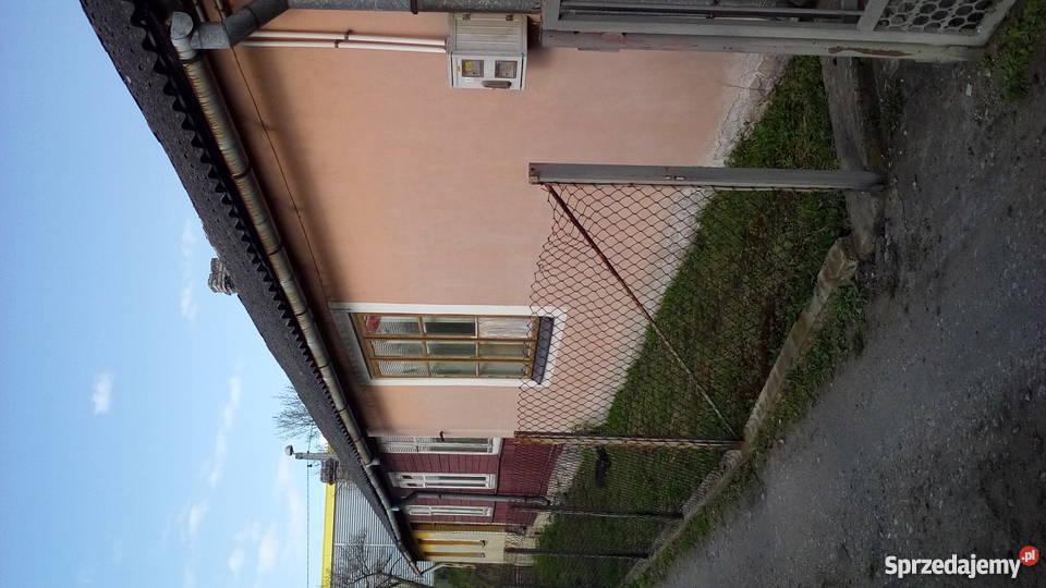 SPRZEDAM DOM Z DZIAŁKĄ Domy Starachowice sprzedam