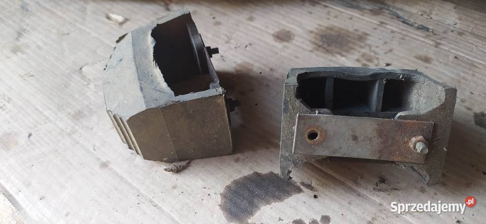 Kły zderzaka fiat 126p Brzeźnica Leśna