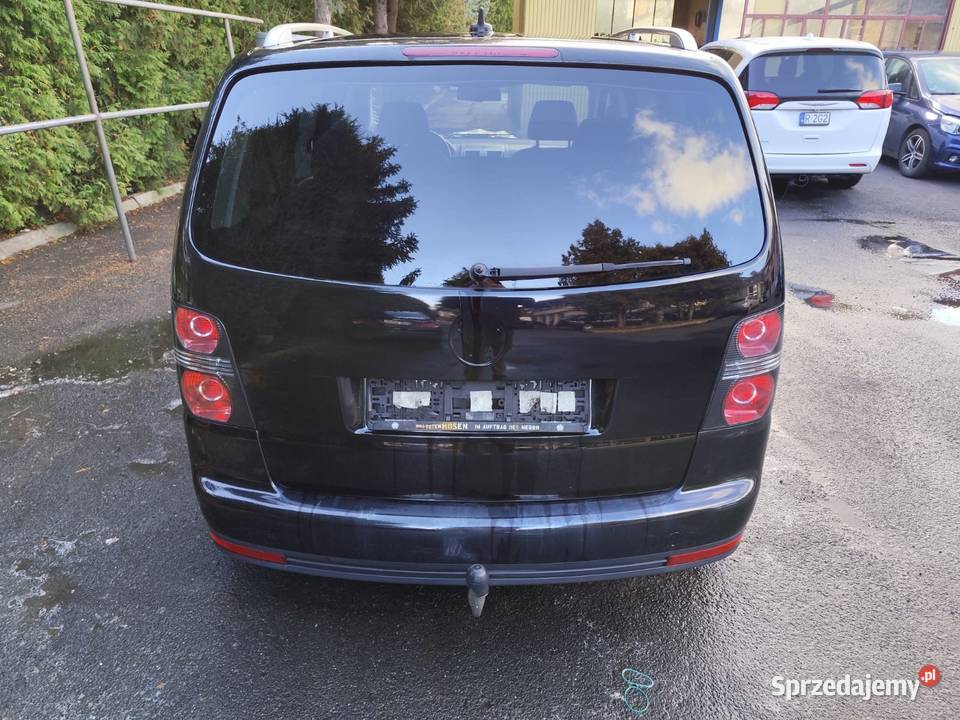 Volkswagen Touran 20 TDI 140 Trendline 2009r podkarpackie Rzeszów