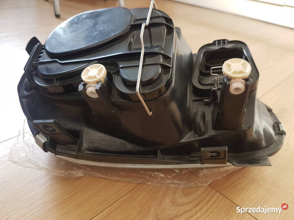 Lampa lewa Volkswagen Golf IV podkarpackie