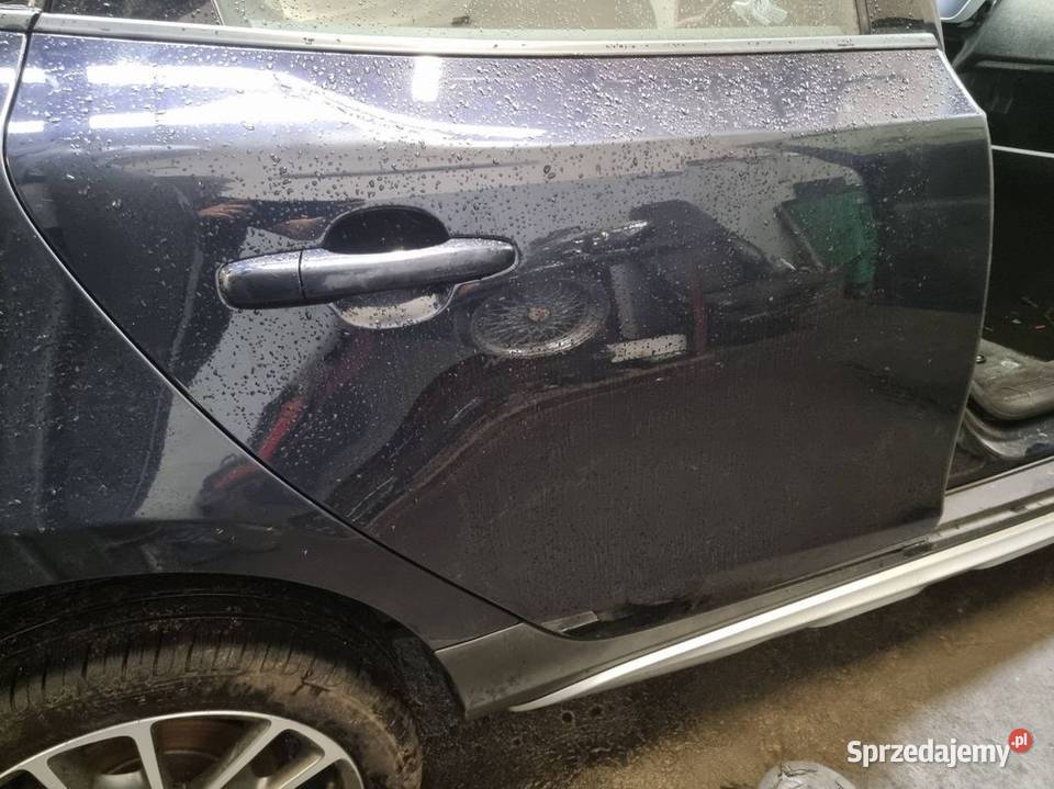 DRZWI PRAWE TYŁ VOLVO V40 II CROSS COUNTRY 46746 osobowe Lipno