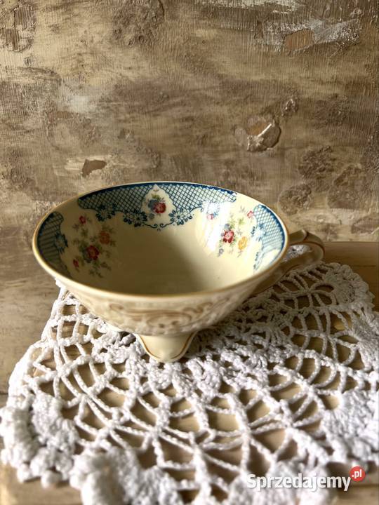 Subtelna porcelanowa filiżanka śląskie Bytom
