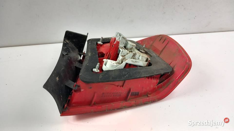 BMW 3 E90 SEDAN LAMPA TYŁ LEWA Światła stop Zbierkowo sprzedam