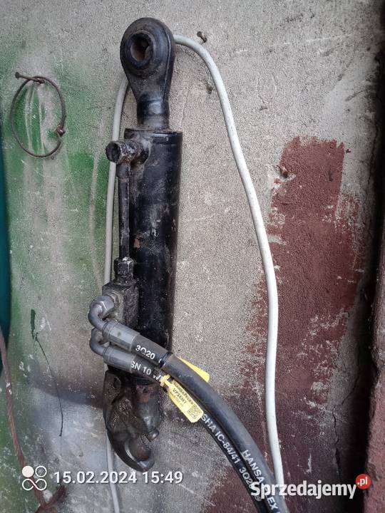 Śruba centralna łącznik hydrauliczny Pozostałe Pozostałe Kutno