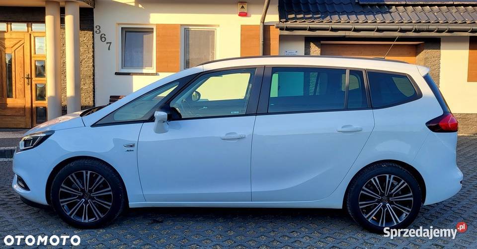 Opel Zafira Active światła przeciwmgielne Blizne