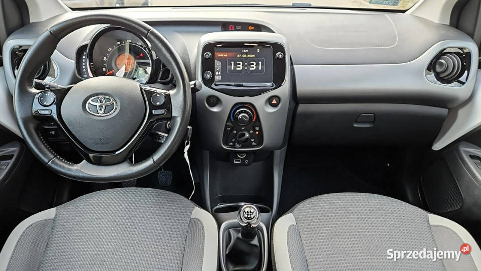 Toyota Aygo 10 VVTi 72 XPLAY TECH salon Polska Warszawa sprzedam