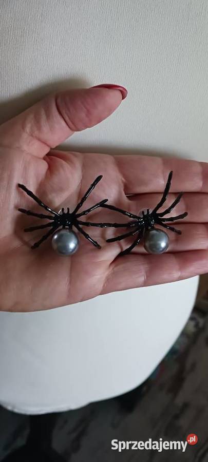 Kolczyki pająk Ostrowąs sprzedam