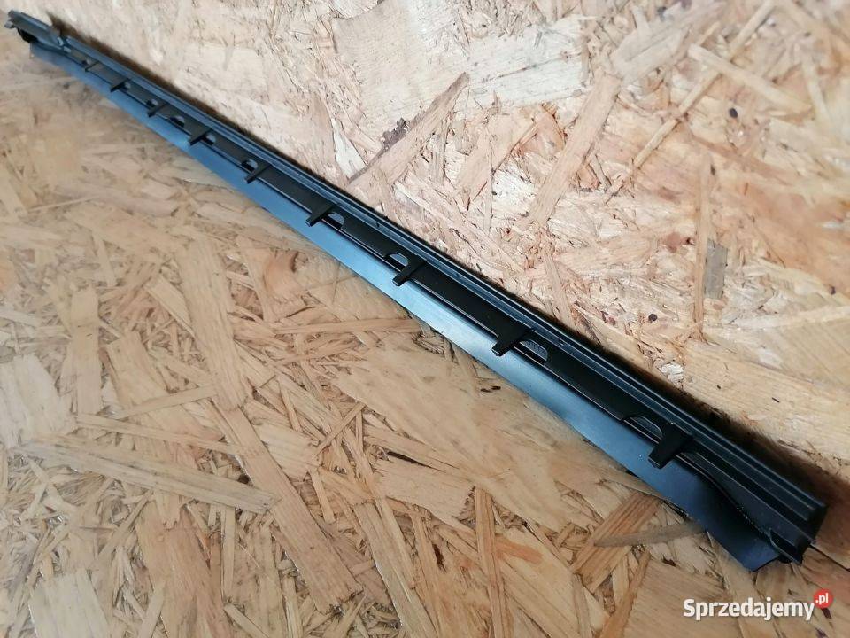BMW X5 G05 LISTWA ZGARNIAJĄCA SZYBY LEWA 7463527 osobowe Pleszew
