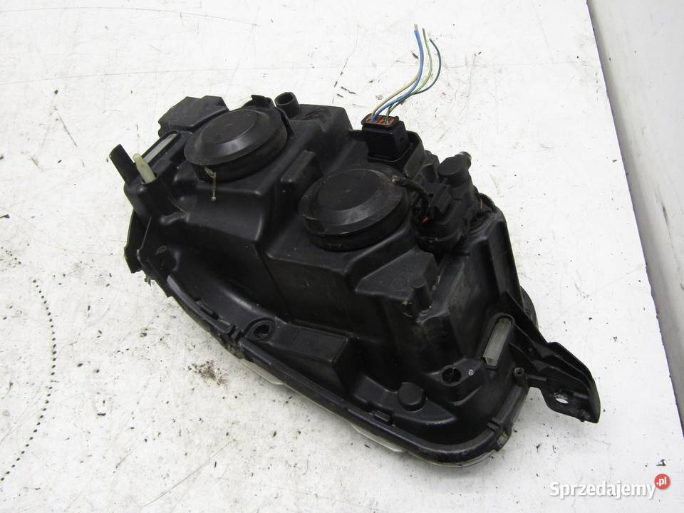 LAMPA PRZEDNIA LEWY PRZÓD CITROEN C3 III Lampy przednie