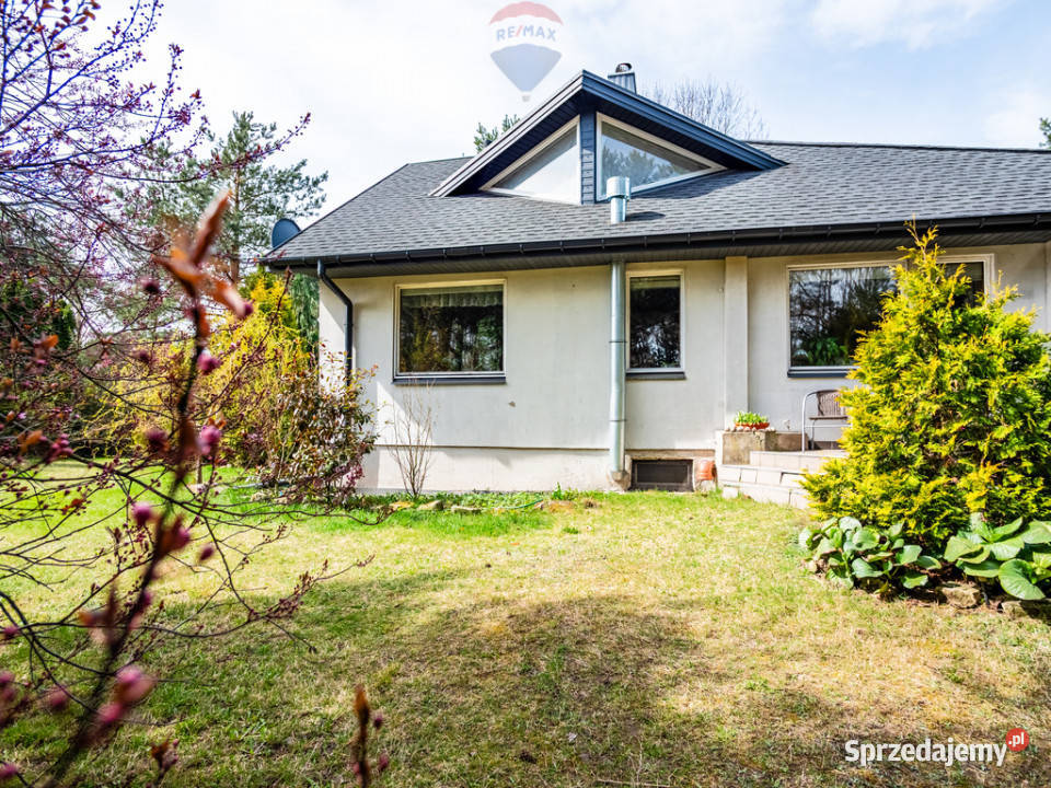 dom natury Jedlicze B powiat zgierski garaż