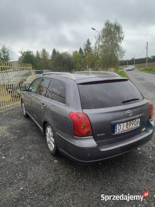 Toyota Avensis kombi 177 centralny zamek Wieliczka sprzedam