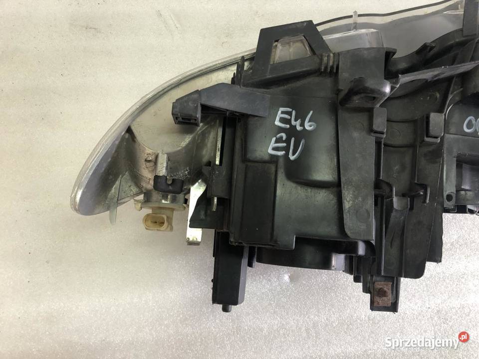 LAMPA PRAWY PRZÓD BM145A301R BMW E46 EUROPA sprzedam