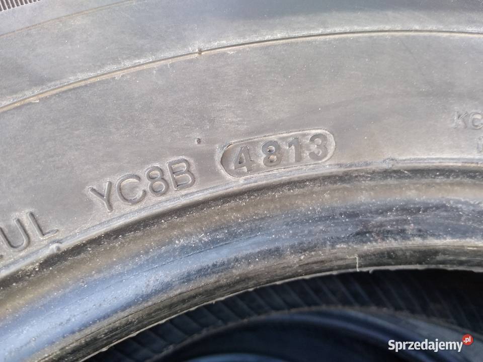Komplet opon letnich do busa Kumho 22570 r15C 15cale Sadowie