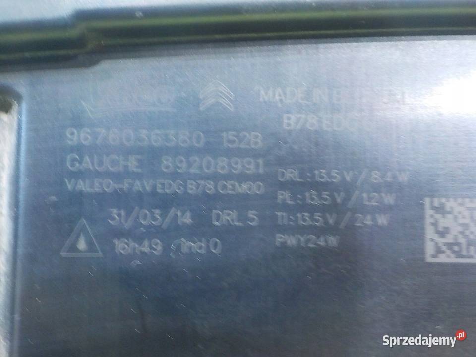 CITROEN C4 PICASSO II 14r 5D lampa DRL lewa Suków