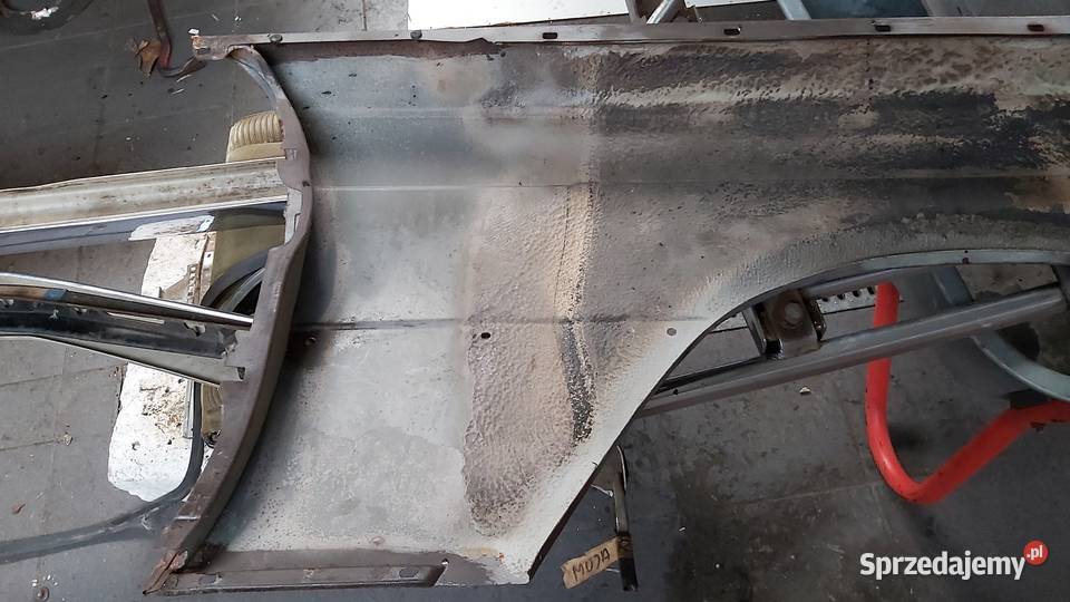 W116 błotnik lewy Przeźmierowo