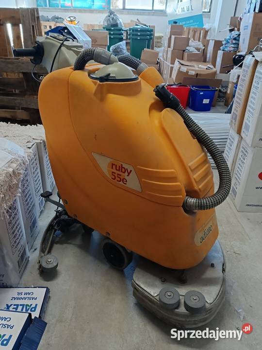 Maszyna czyszcząca Szorowarka 220V elektryczna Lublin