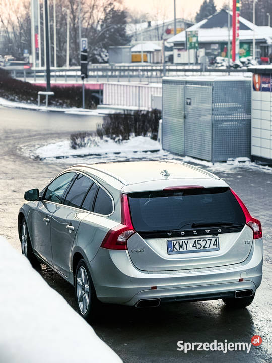 Volvo V60 T5 245 stan Perfect Świątniki Górne