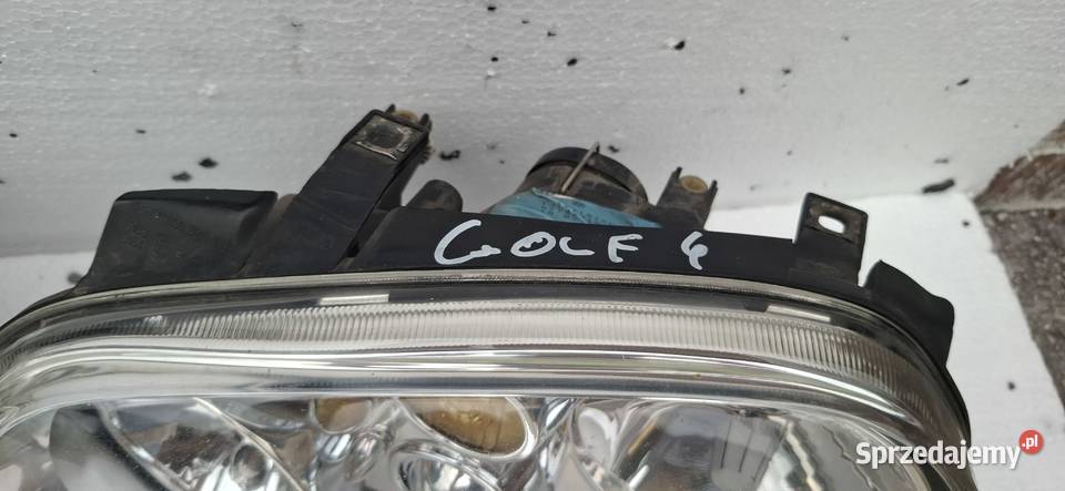 Lampy Golf 4 szklane osobowe Żary
