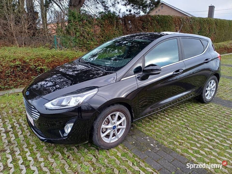FORD FIESTA TITANIUM DOBRZE WYPOSAŻONY światła przeciwmgielne