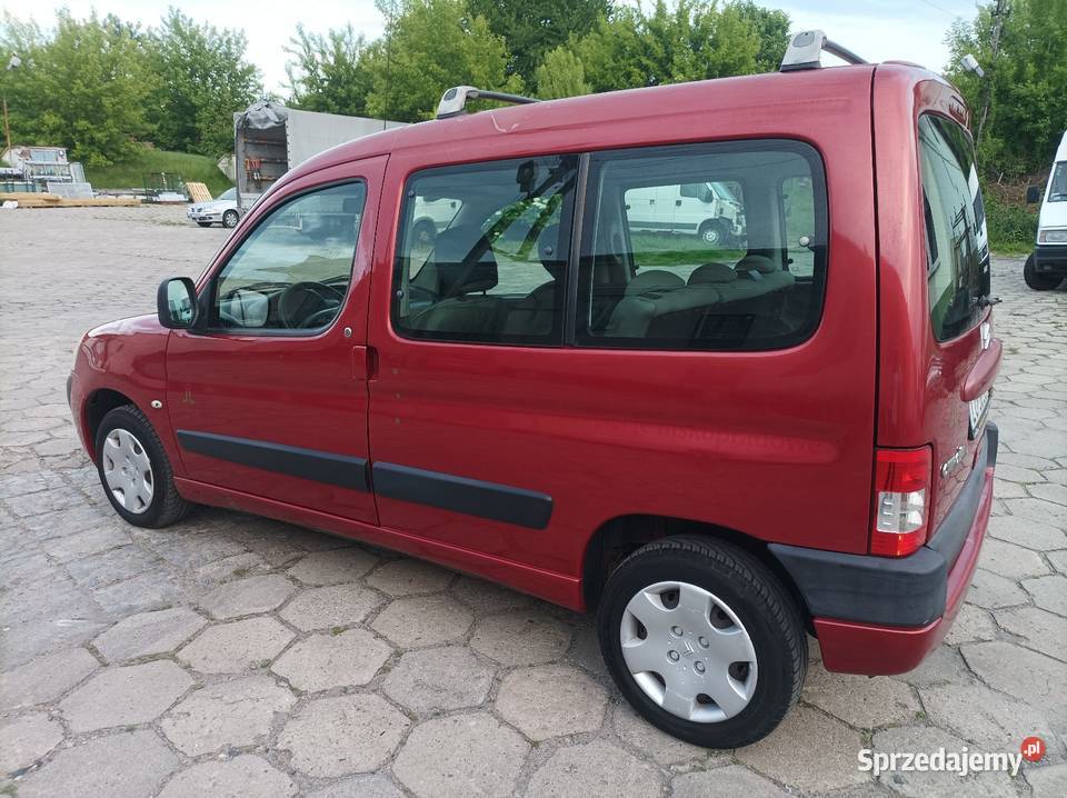 Citroen Berlingo 14 b Osobowy gniazdo AUX Lublin
