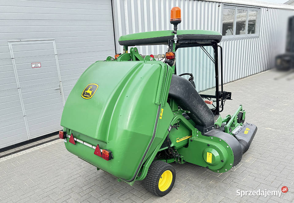Traktorek kosiarka ogrodowa komunalna JOHN DEERE Sierakowice sprzedam