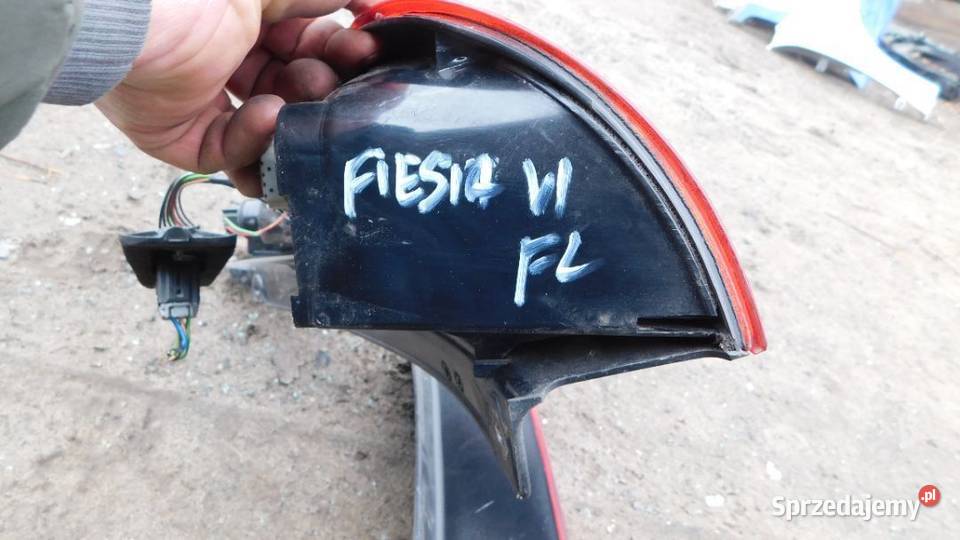fiesta VI FL lampa prawa WYSYŁKA Żory